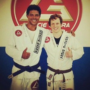 Registry of Sérgio Jr.'s return to the Jiu-Jitsu, next to the teacher Pedro Sol (GB Av. das Américas). IMG_1771-300x300